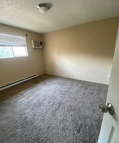 708 E Mission Ave #3 — Photo 9