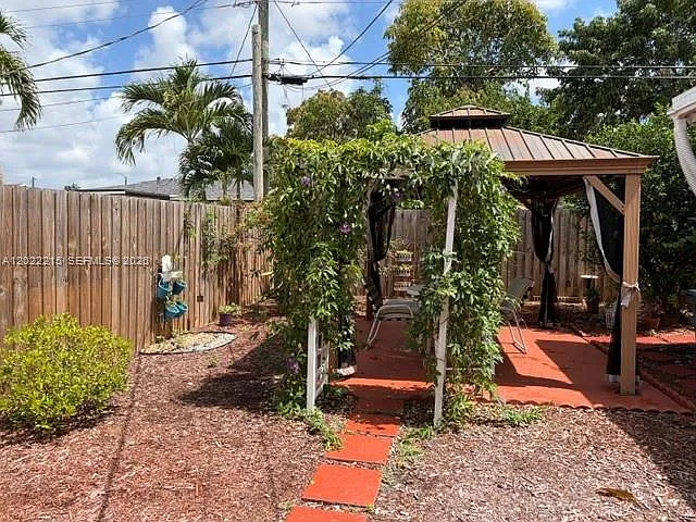 6215 SW 20th St — Photo 23