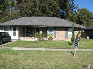121 Gatebriar St, Baton Rouge, LA 70807