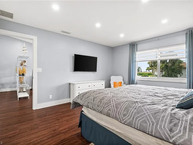 3504 Antarctic Cir S — Photo 15
