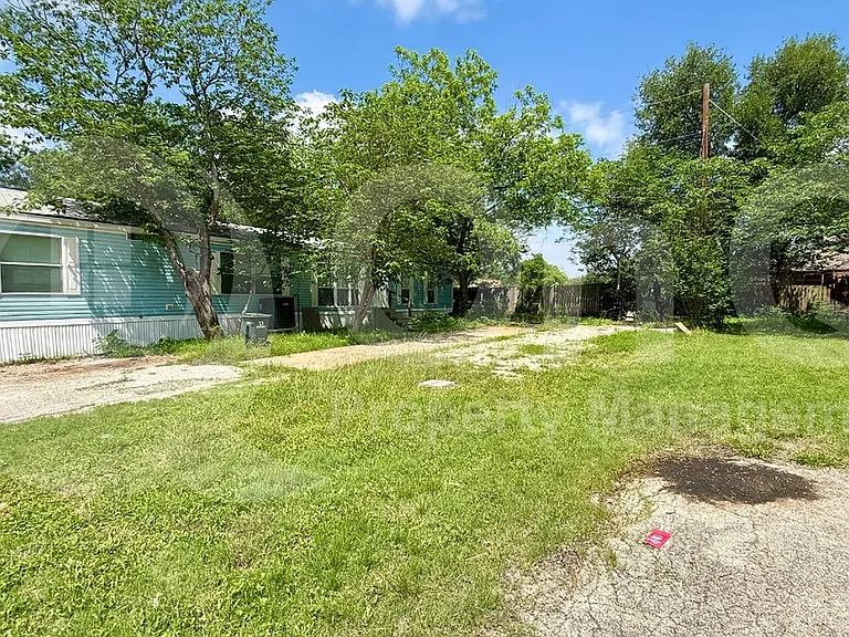 6402 McNeil Dr #18 — Photo 4