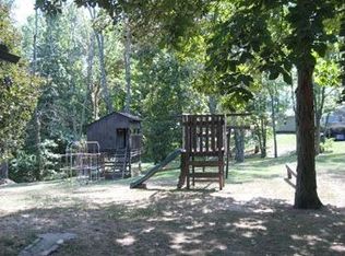 5666 Glen Dr, Athens, OH 45701