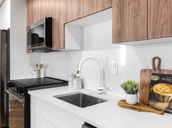 1124 Florida Ave NE #204