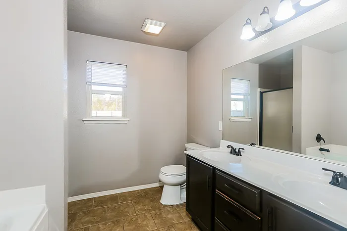 1320 Canna Ct — Photo 7