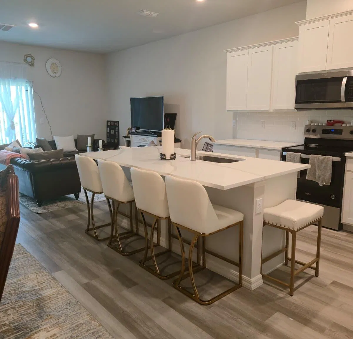 3 bed, 2.5 bath, 1673 sqft, $2,500 — Photo 4