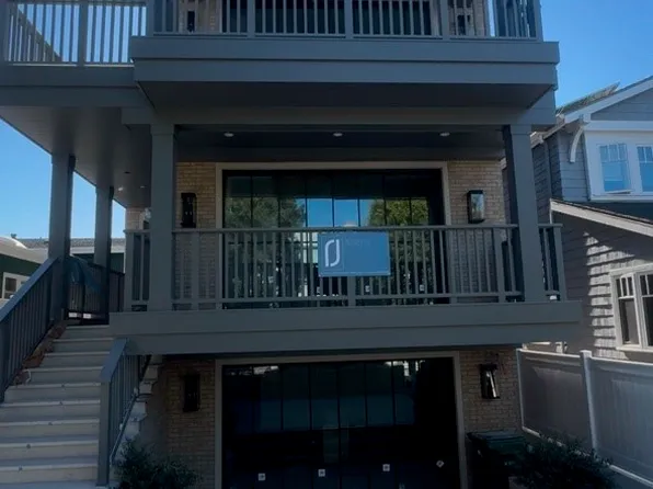 528 5th St, Manhattan Beach, CA 90266