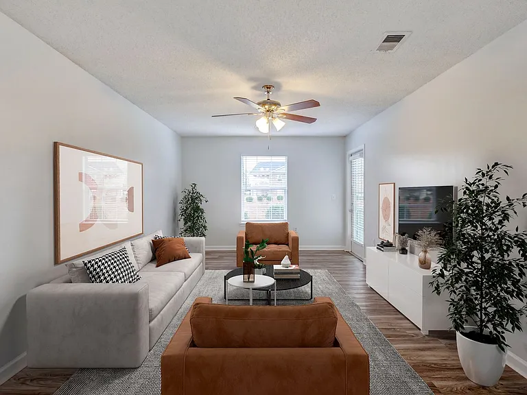 Britt Lake Apartments — Photo 33