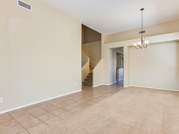 3rd image of 1712 W Twain Ct