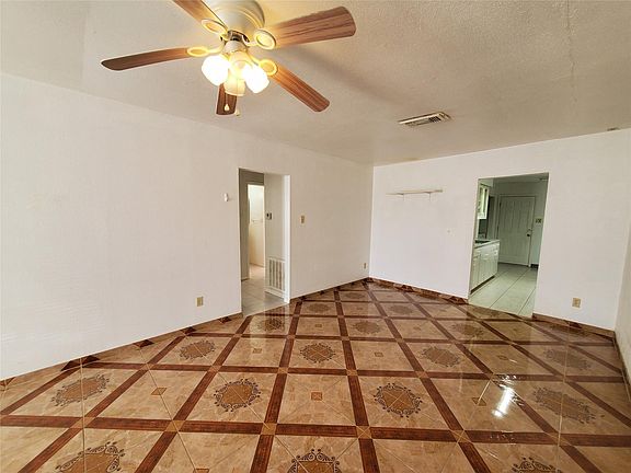 2nd image of 15051 Woodforest Blvd Unit A