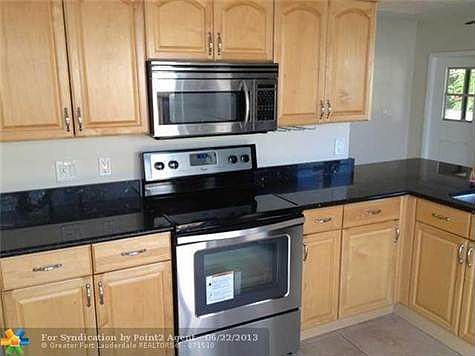 5th image of 3740 NE 13th Ave