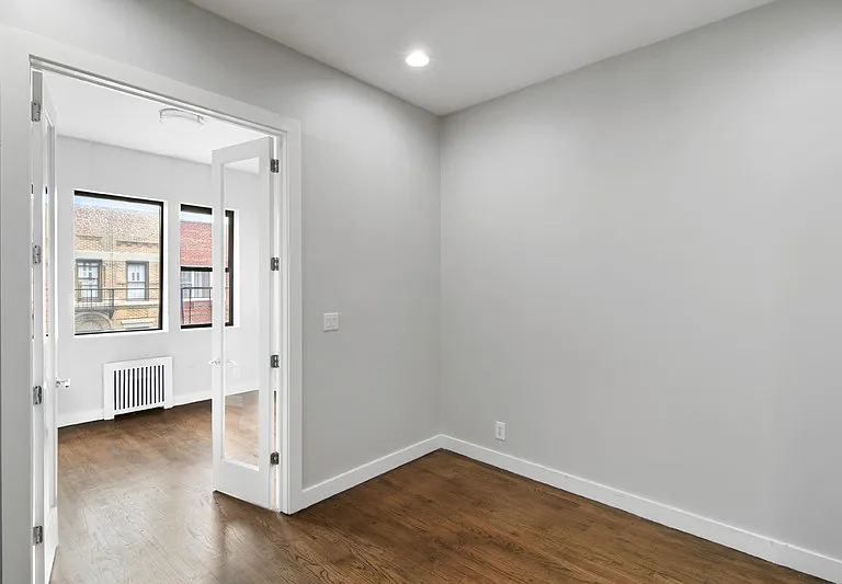 518 E 88th St #5A — Photo 2