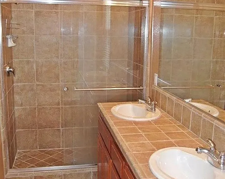 1940 Terracina Cir — Photo 16