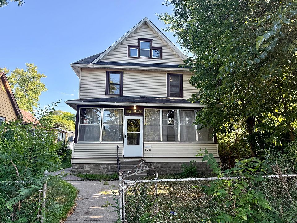 1st image of 848 Beech St