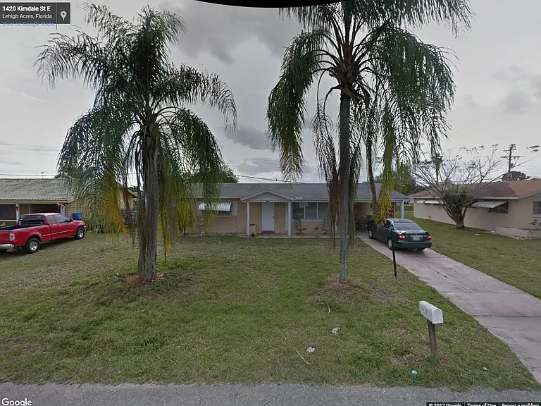 1420 Kimdale St E — Photo 1