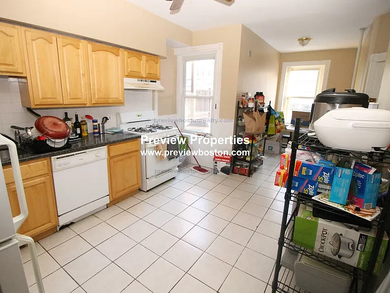 Strathmore Rd — Photo 6