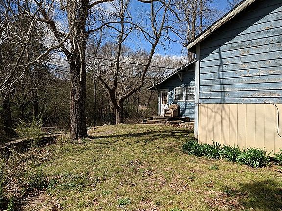 3rd image of 2315 Highway 71 NW