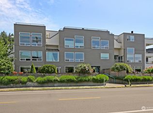4004 Beach Dr SW APT 204, Seattle, WA 98116