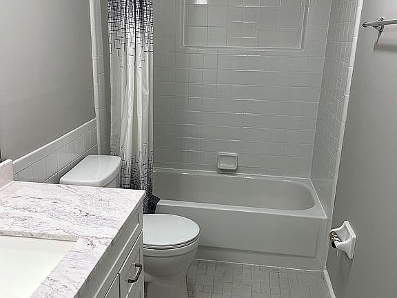 2nd image of 3524 Palm Dr