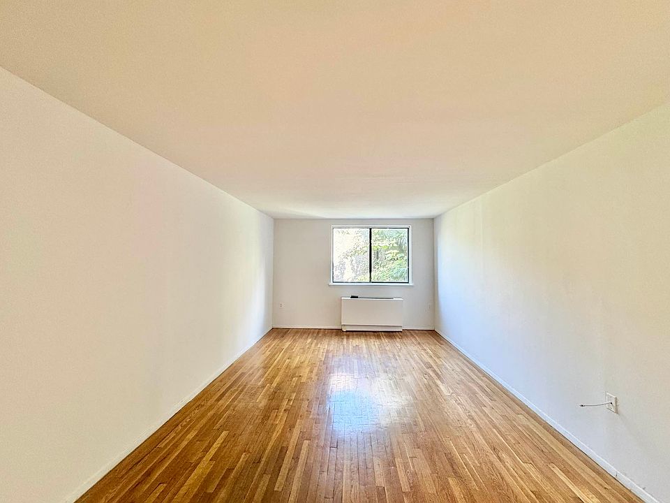 1st image of 433 W 43rd St APT 4A