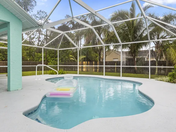402 SE Strait Avenue, Port St Lucie, FL 34983