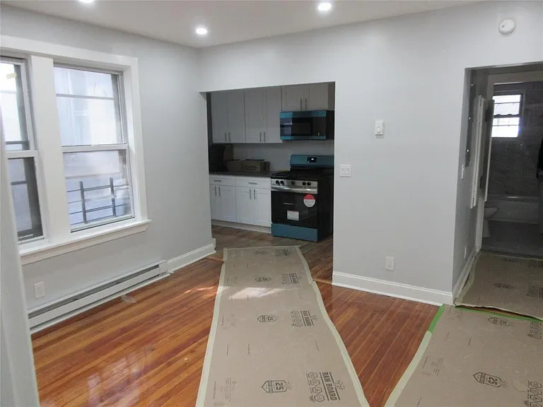 949 E 213th St #1 — Photo 7
