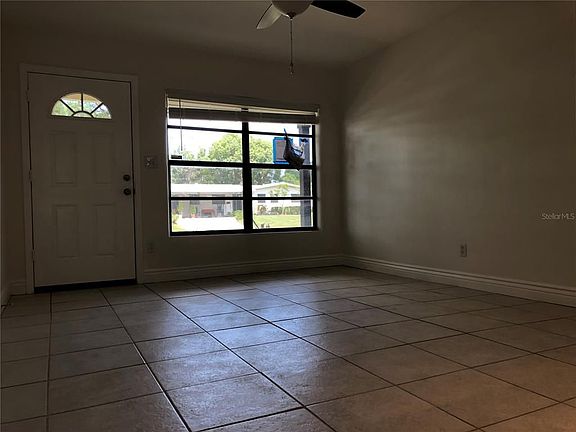 4th image of 1214 Corbett Ln