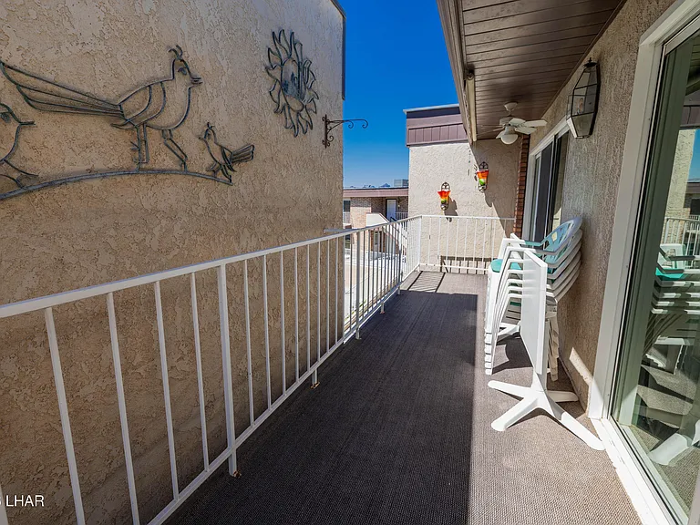 9170 Riverside Dr #24 — Photo 23