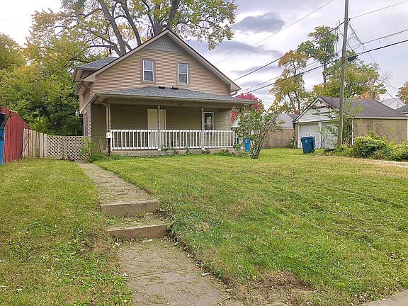 3rd image of 627 Bernard Ave