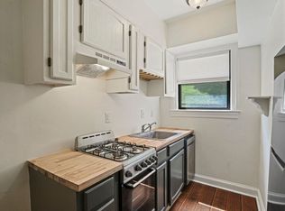 2655 41st St NW APT B4, Washington, DC 20007