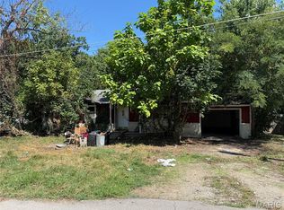 706 McClain St, Richland, MO 65556