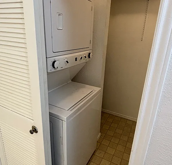4719 N Galloway Ave #203 — Photo 12