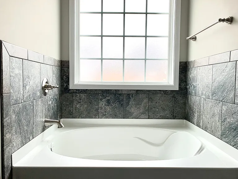 712 Banister Dr — Photo 30