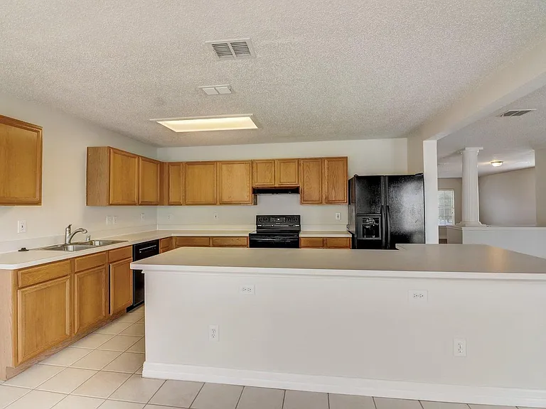 All Kitchen Appliances included