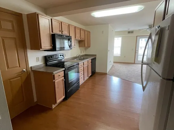 123 King St, 115-131 King St #123207, Sun Prairie, WI 53590