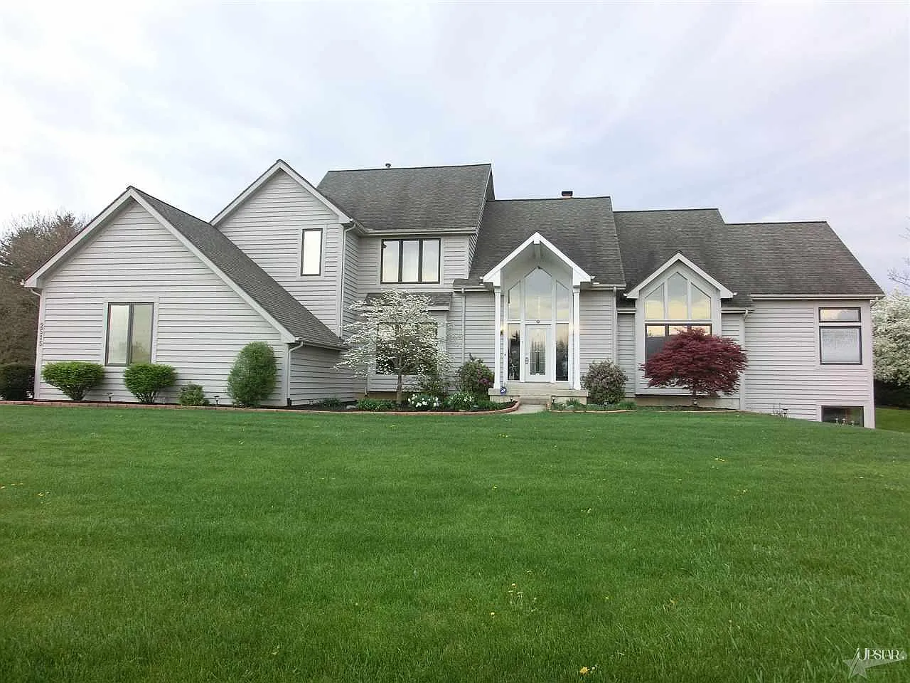 2515 Sycamore Hills Dr photo 1