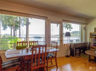 965 Winslow Way E UNIT 203, Bainbridge Island, WA 98110
