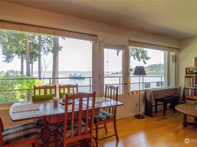 965 Winslow Way E #203, Bainbridge Island, WA, 98110