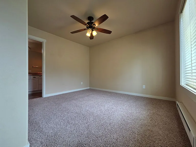 1344 Sinclair Dr — Photo 16