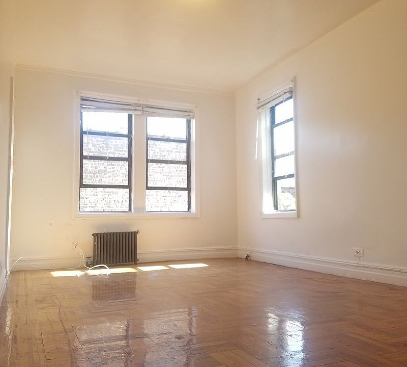 1st image of 711 W 171st St APT 65