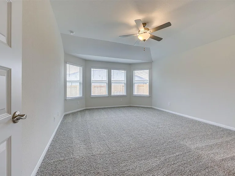 201 Fairmeadow Downs Dr — Photo 11
