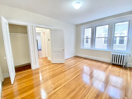 58 Queensberry St #12A Photo 1