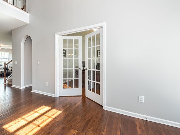 5th image of 17045 Alydar Commons Ln