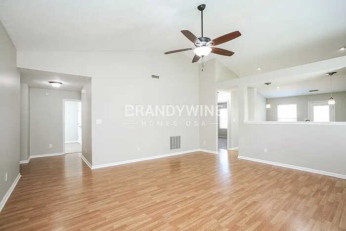 3236 Weller Dr — Photo 5