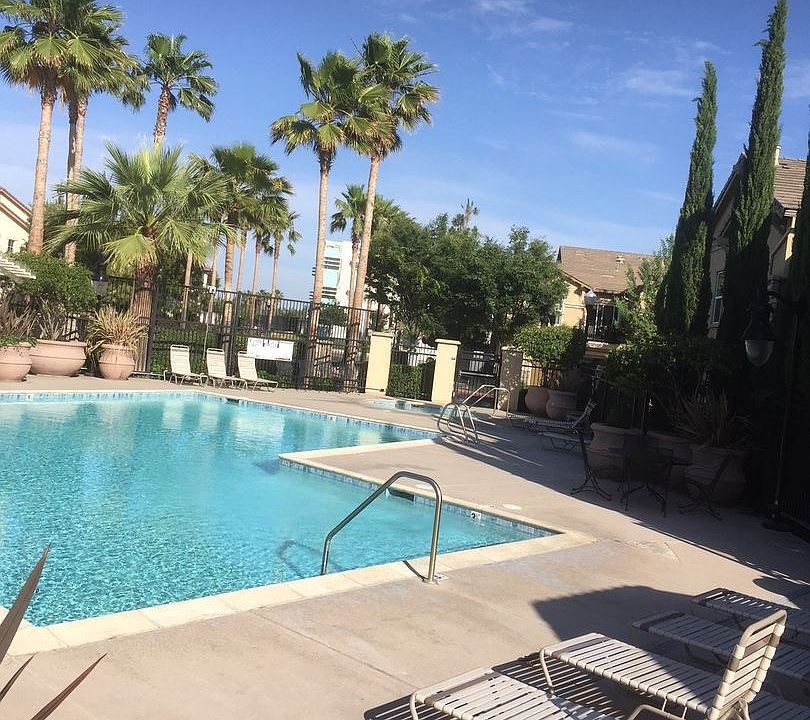 1st image of 3301 N Park Dr Unit 3712