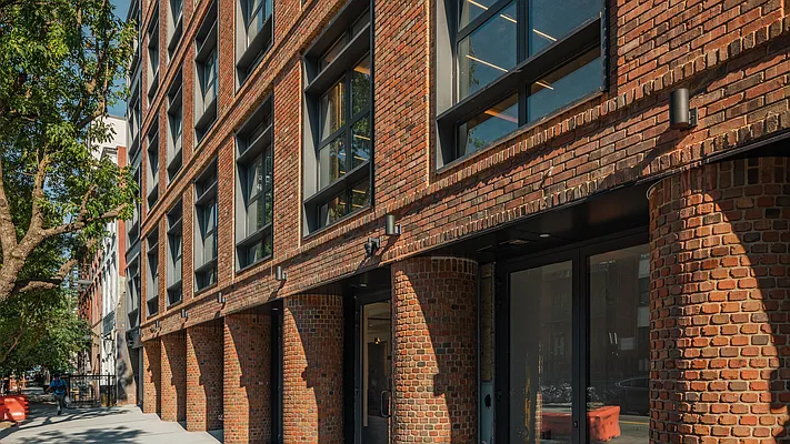 Rented by Nooklyn NYC LLC | media 28