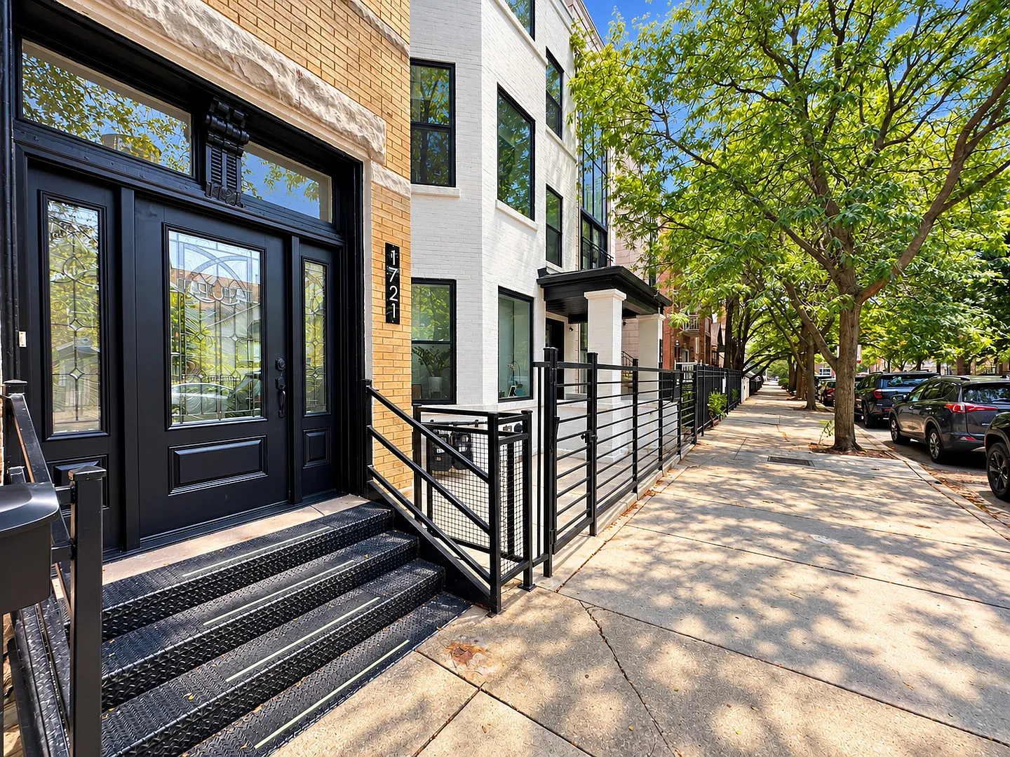 1721 W Pierce Ave — Photo 2