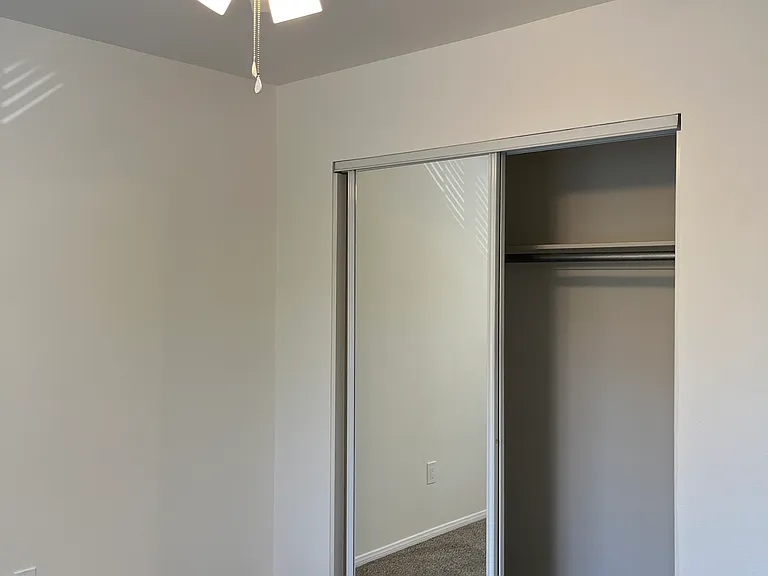 2328 E 5th St — Photo 10