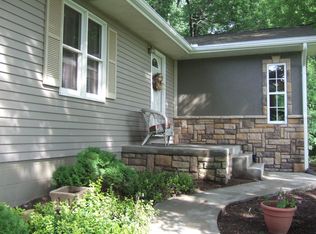 17884 Bear Rd NE, Nashport, OH 43830