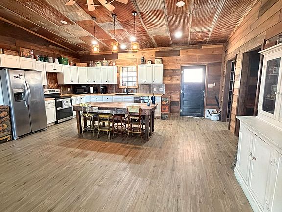 3rd image of 31097 51st Rd