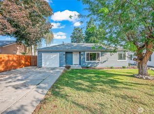 1126 8th St, Wenatchee, WA 98801